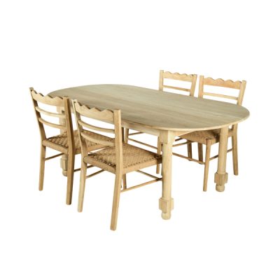 Vidyasana Dining Set