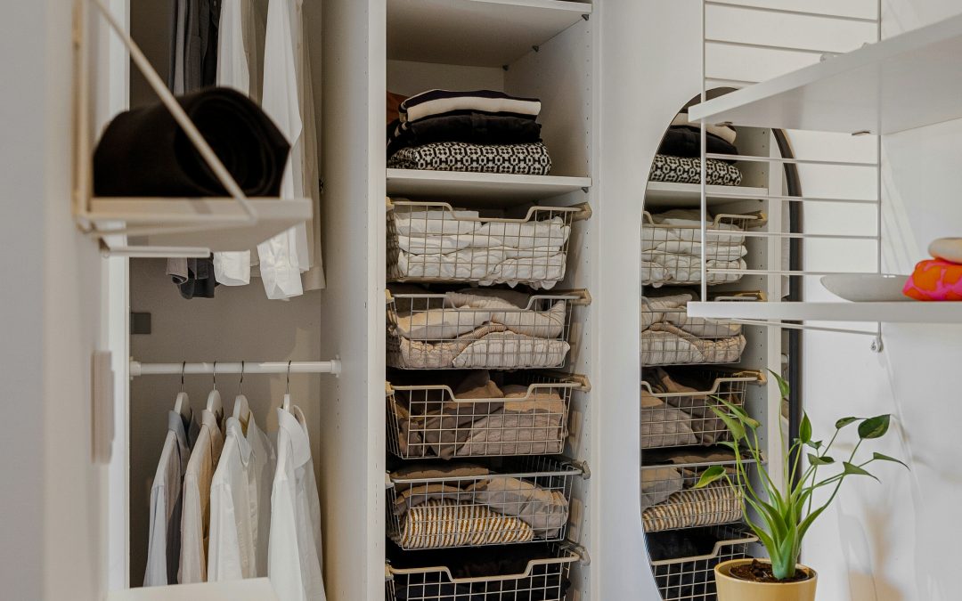 Small Space Minimalist Wardrobe